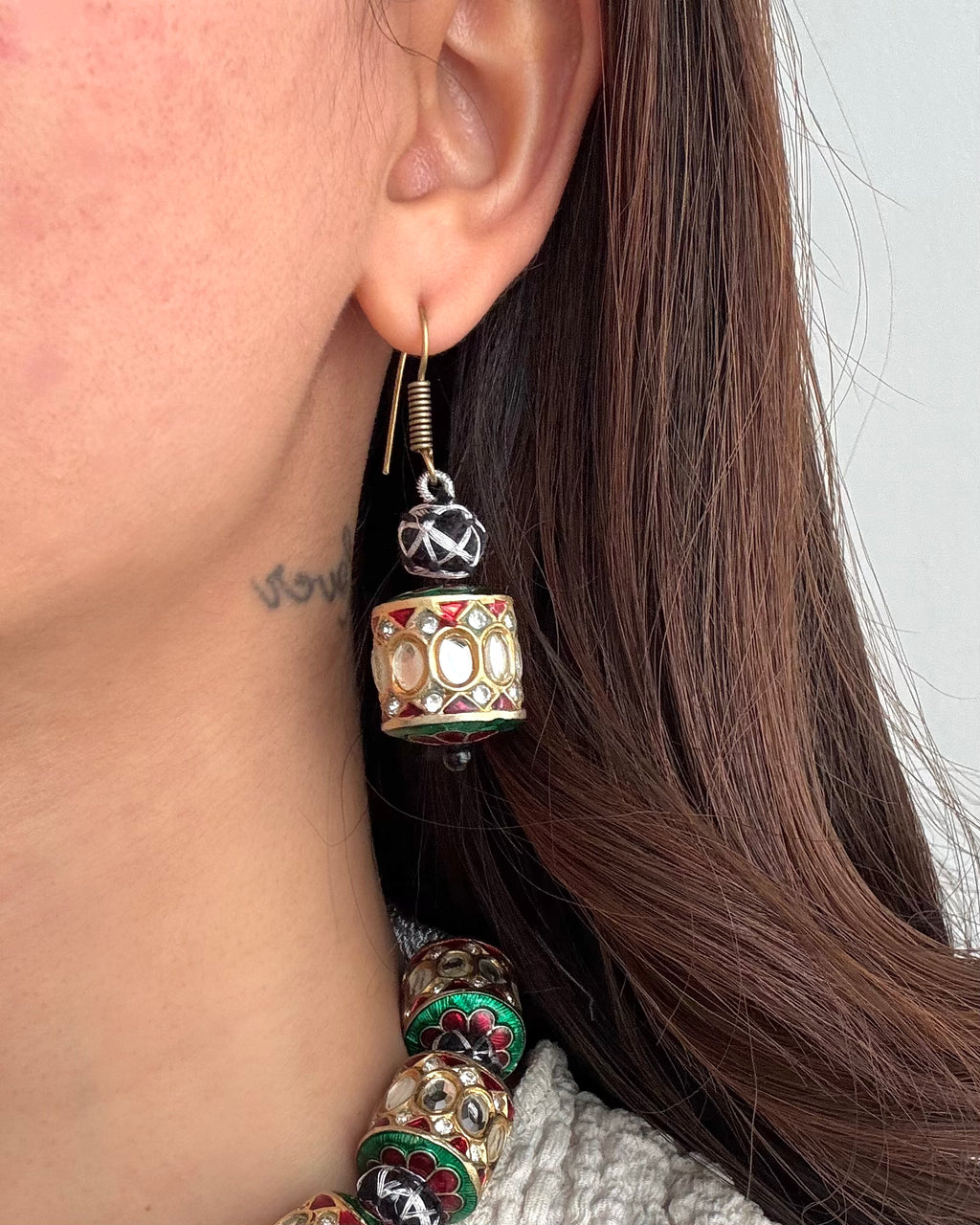 Drum Necklace (White)